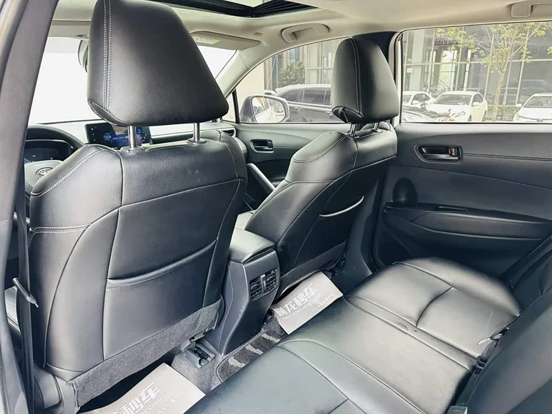 Toyota Corolla Cross — фото 10