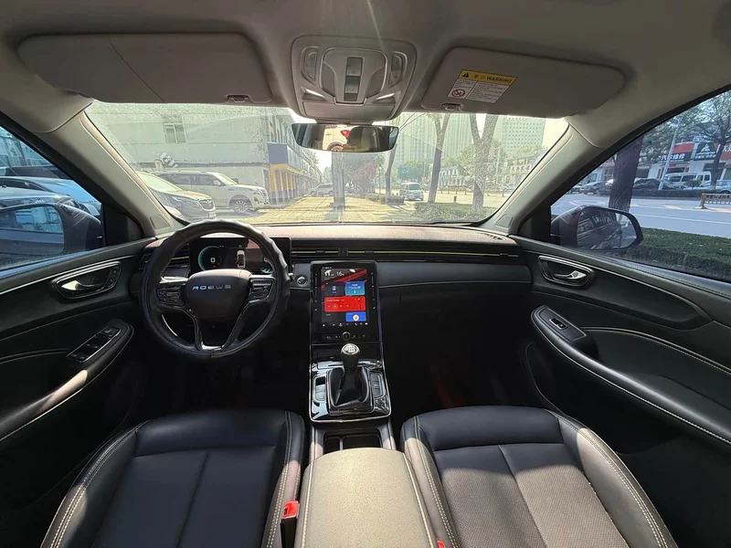 Roewe RX5 — фото 19