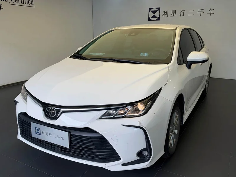 Toyota Corolla — фото 1