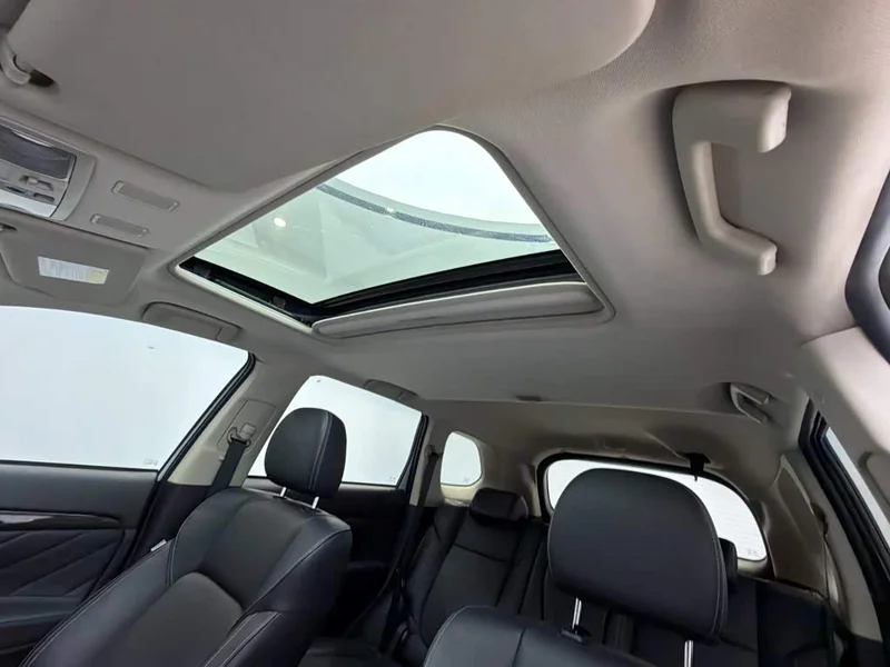 Mitsubishi Outlander — фото 7