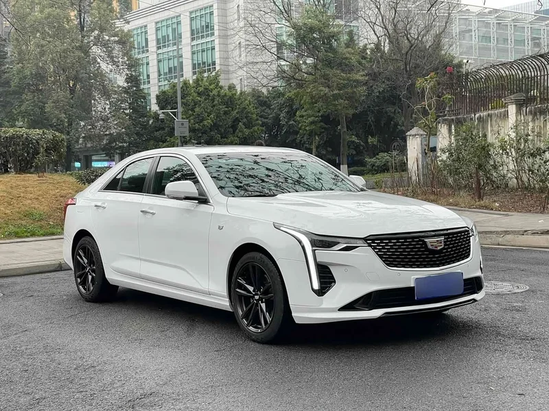 Cadillac CT4 — фото 11