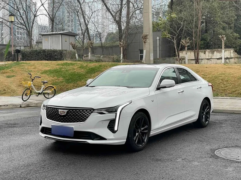 Cadillac CT4 — фото 2