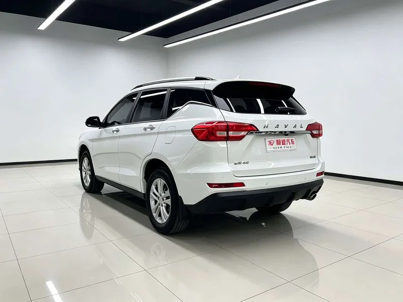 Haval M6 — фото 9
