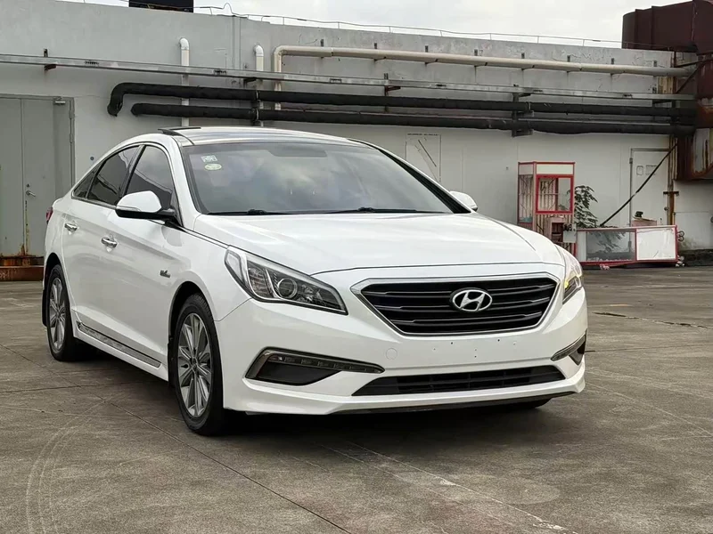 Hyundai Sonata — фото 3