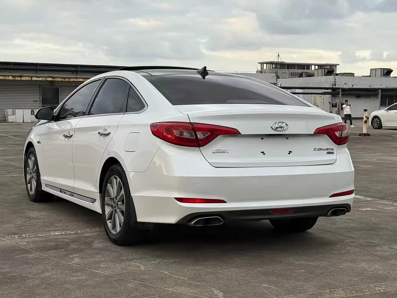 Hyundai Sonata — фото 4