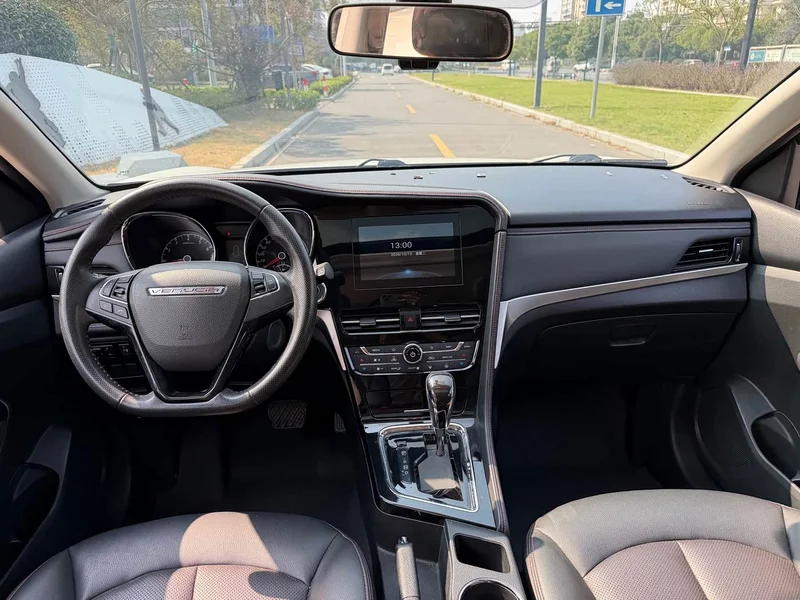 Venucia T70 — фото 12