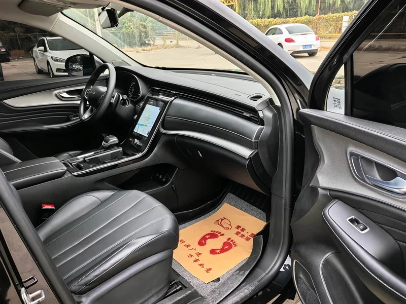 Roewe RX5 MAX — фото 11