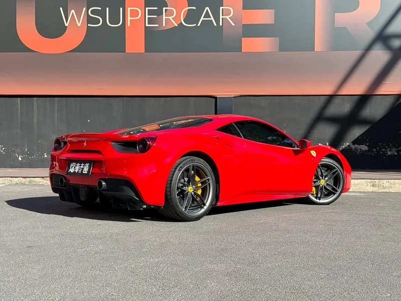 Ferrari 488 — фото 3