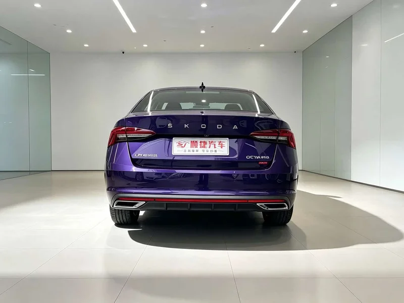 Volkswagen Octavia — фото 10