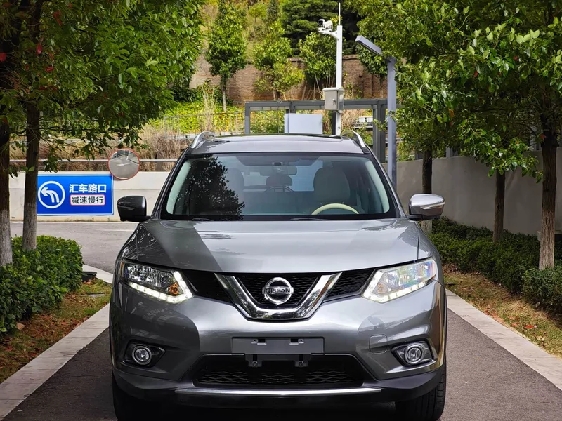 Nissan X-Trail — фото 2