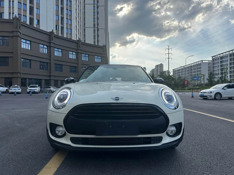 MINI CLUBMAN — фото 2