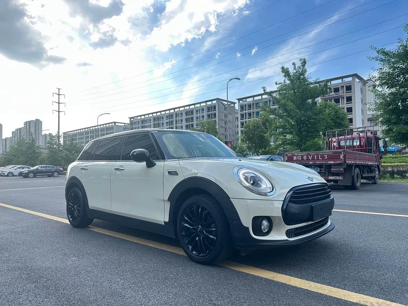 MINI CLUBMAN — фото 3