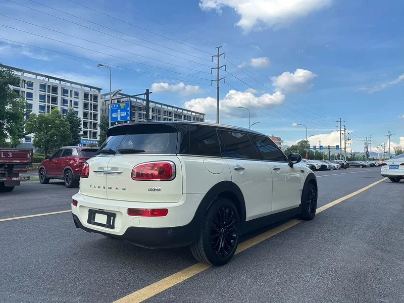 MINI CLUBMAN — фото 4
