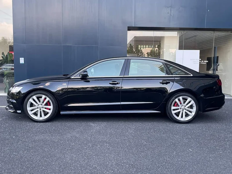 Audi A6L — фото 4