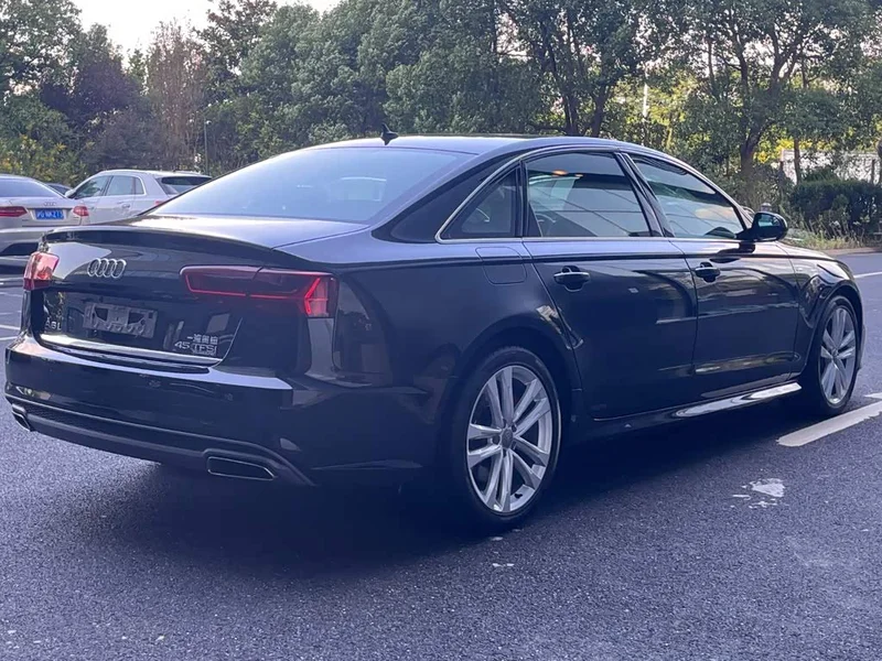 Audi A6L — фото 5