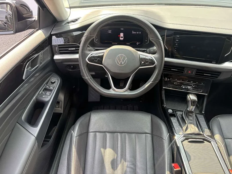Volkswagen Passat — фото 12