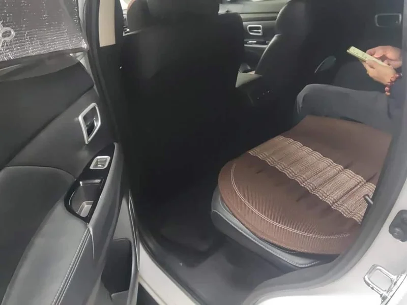 Mitsubishi Outlander — фото 11