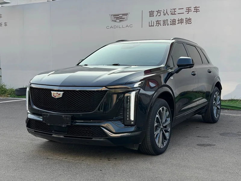 Cadillac XT5 — фото 1