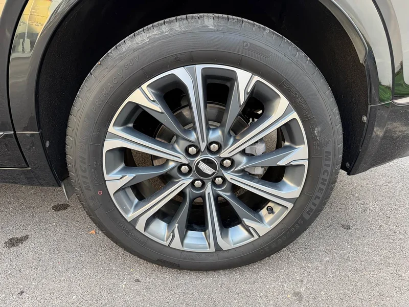 Cadillac XT5 — фото 12