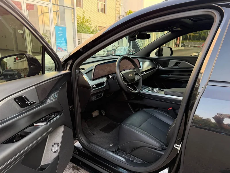 Cadillac XT5 — фото 4