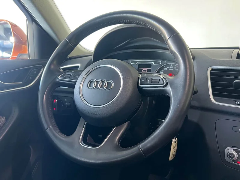 Audi Q3 — фото 11