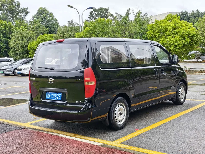 Hyundai H-1 — фото 17