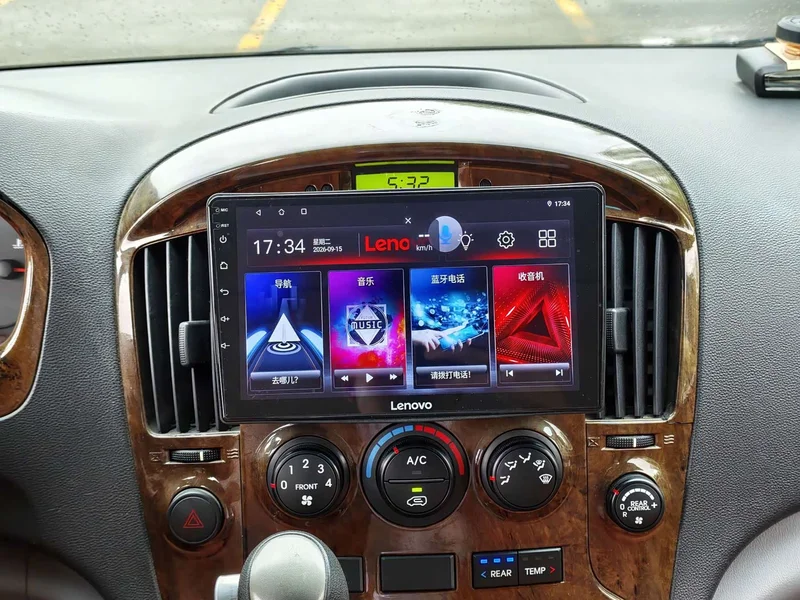 Hyundai H-1 — фото 9