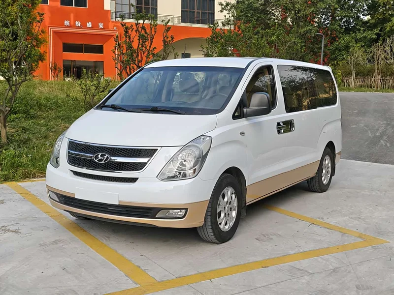 Hyundai H-1 — фото 1