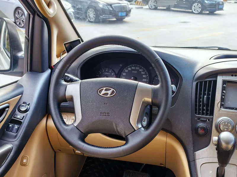 Hyundai H-1 — фото 8