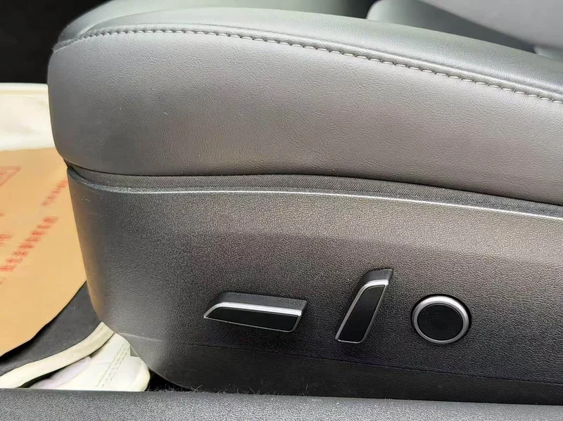 Tesla Model 3 — фото 15