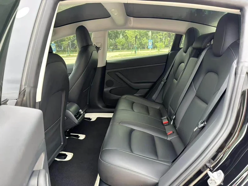 Tesla Model 3 — фото 10