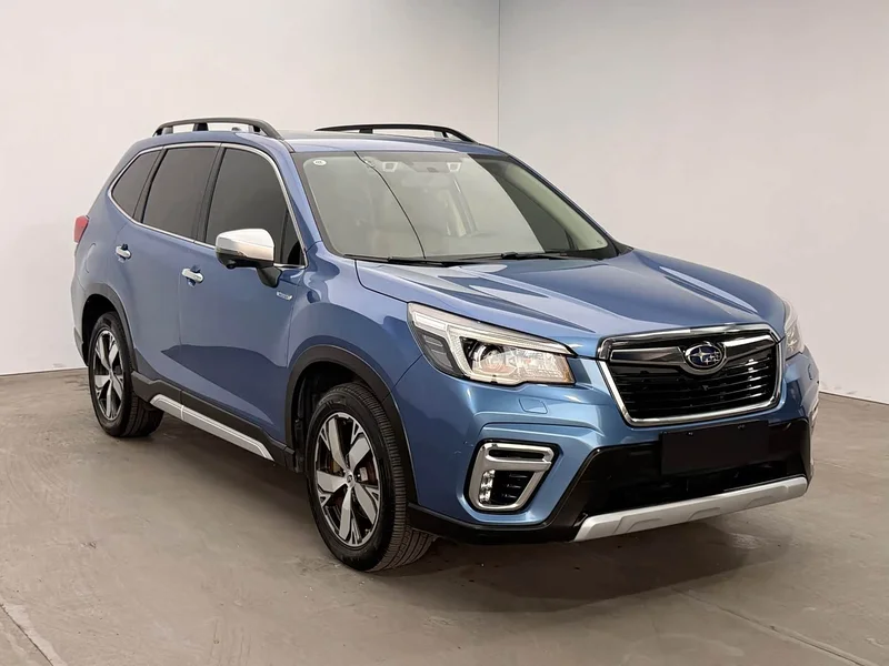 Subaru Forester — фото 3