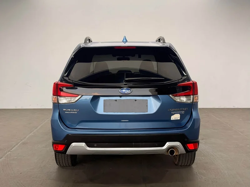 Subaru Forester — фото 6