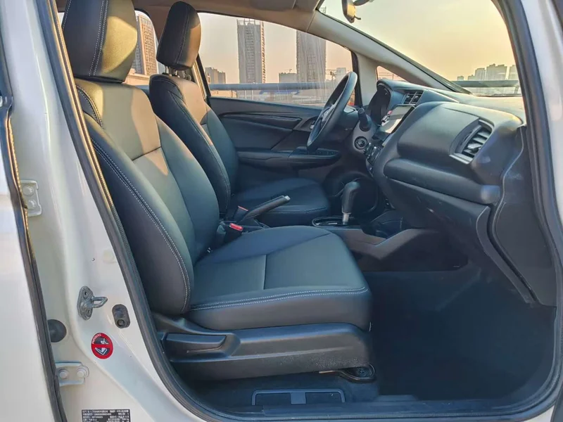 Honda Fit — фото 4