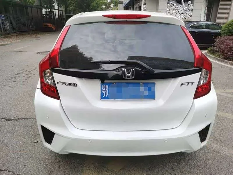 Honda Fit — фото 10