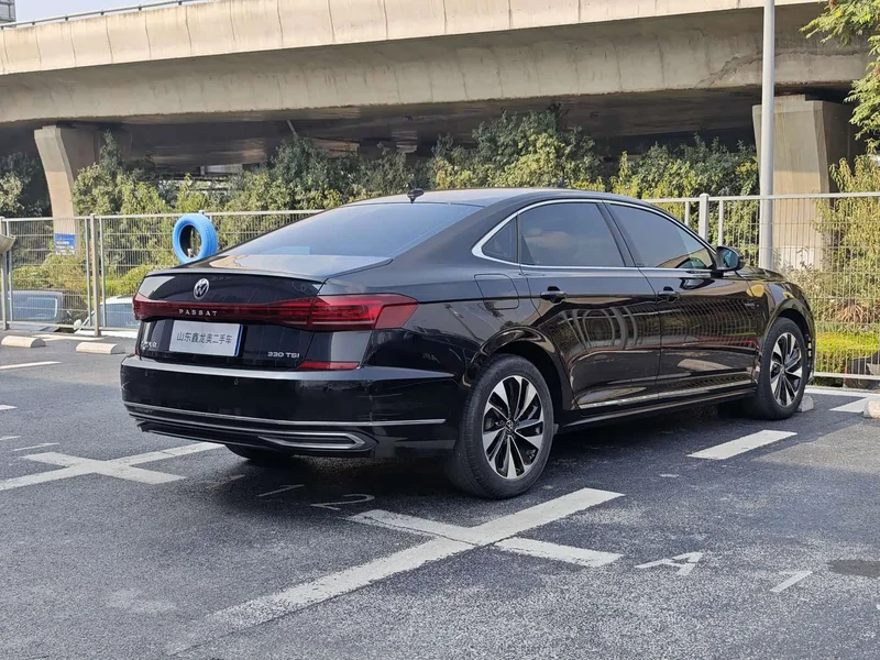 Volkswagen Passat — фото 7