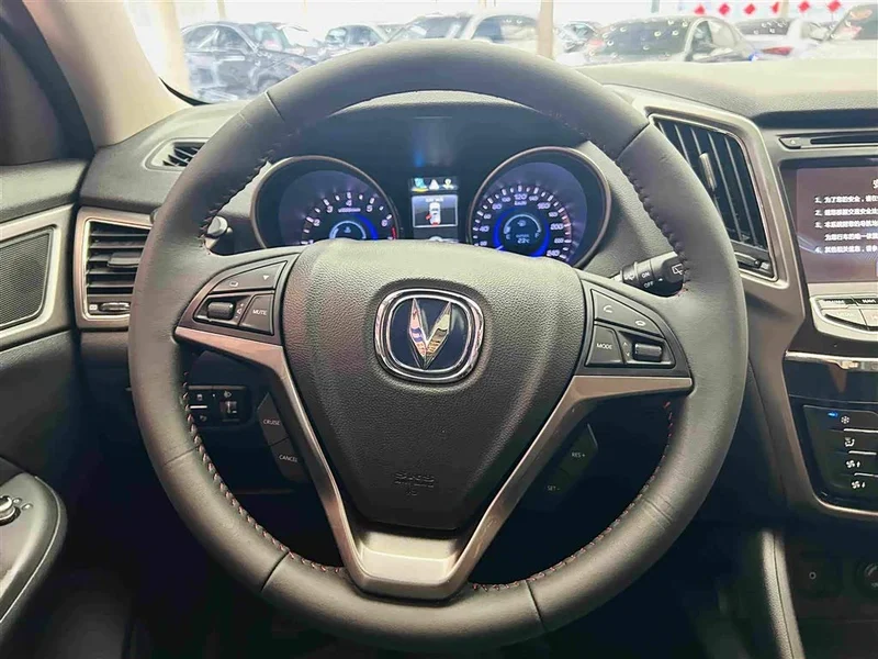 Changan CS75 — фото 16