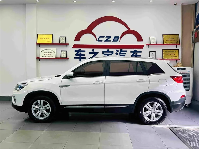 Changan CS75 — фото 5