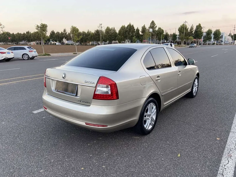 Volkswagen Octavia — фото 4