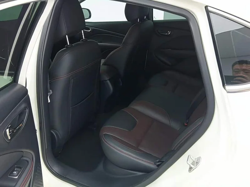 Hyundai i30 — фото 11