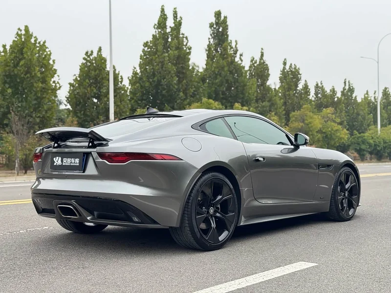 Jaguar F-TYPE — фото 4