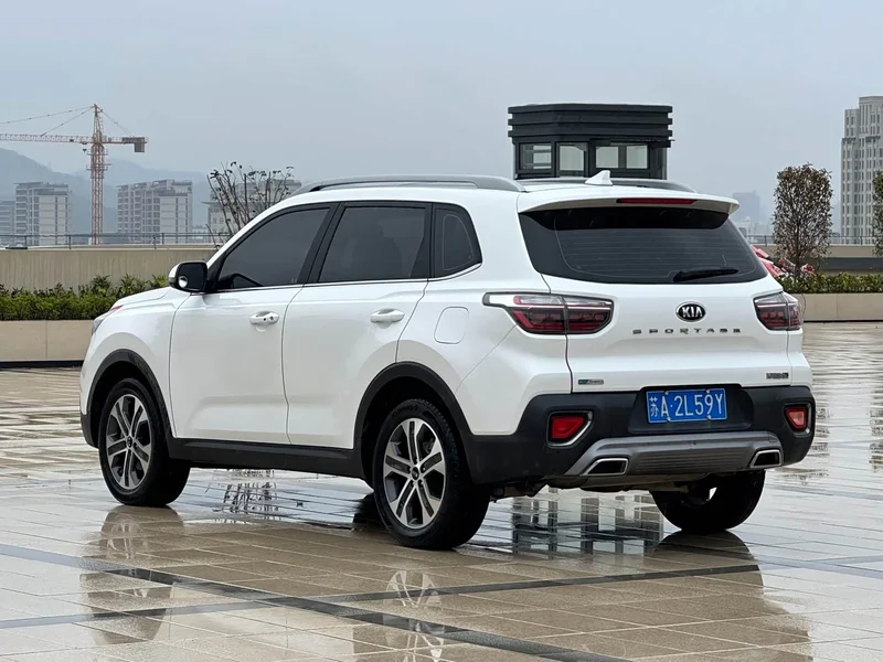 Kia Sportage — фото 6