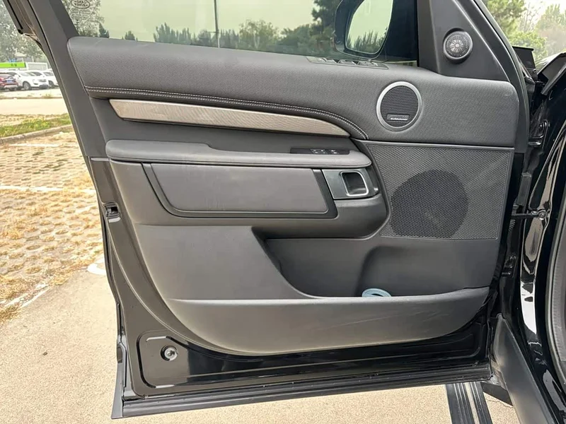 Land Rover Discovery — фото 14