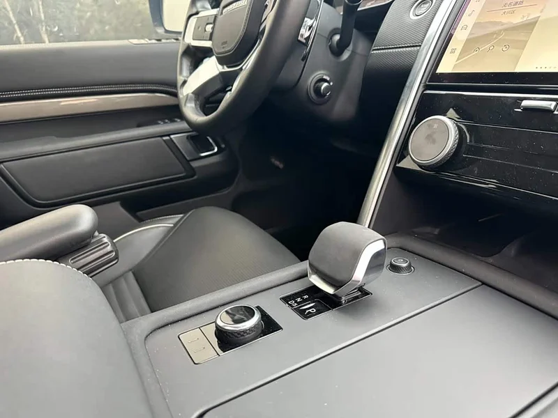 Land Rover Discovery — фото 19