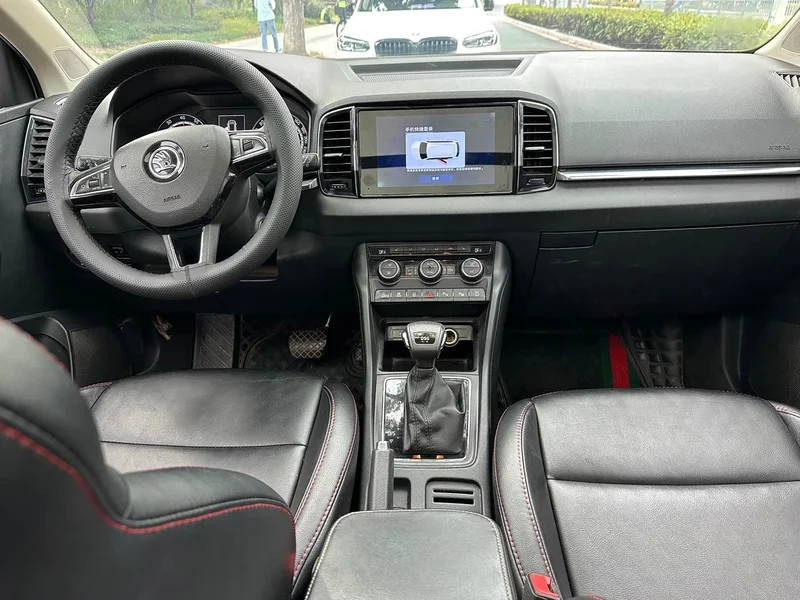 Skoda Karoq — фото 11