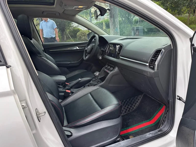 Skoda Karoq — фото 12