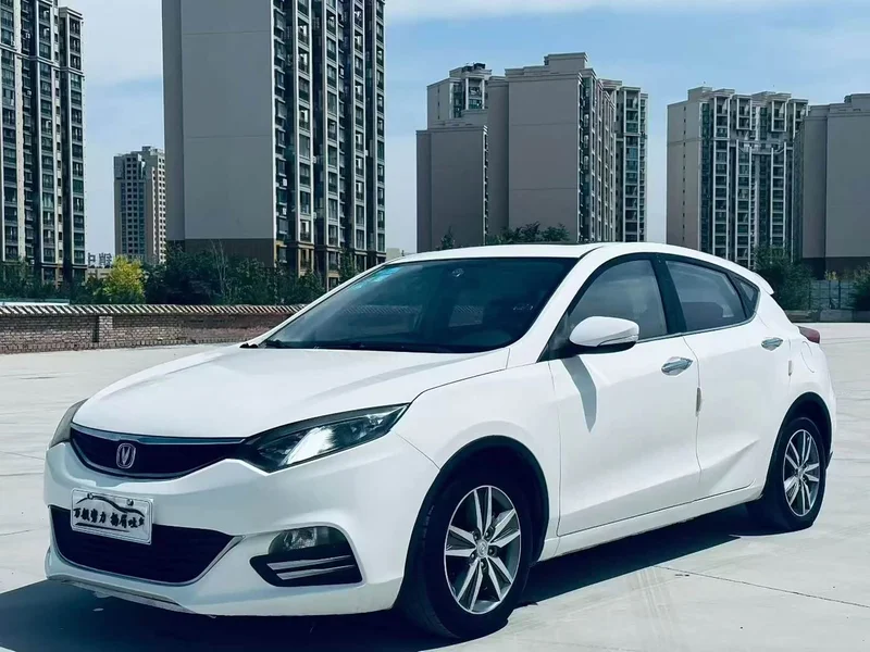 Changan Eado — фото 1
