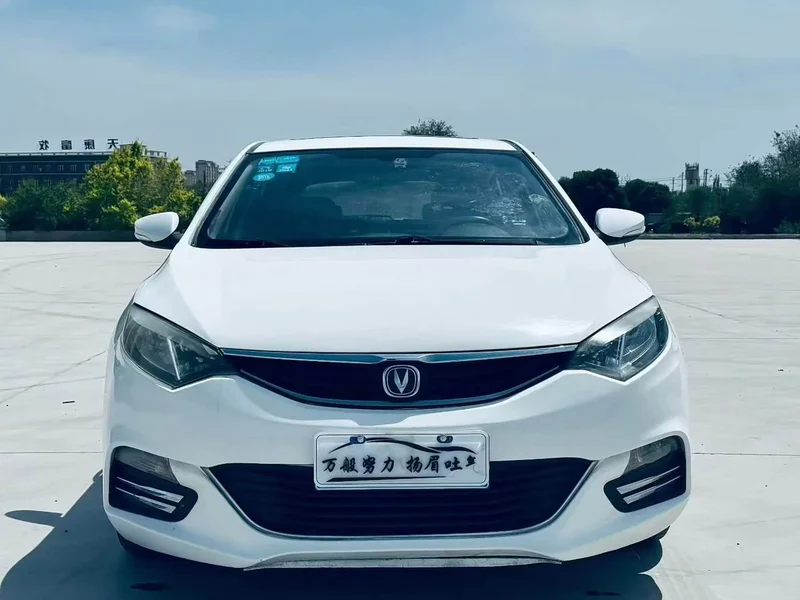 Changan Eado — фото 2