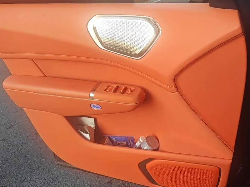 Lynk & Co 900 — фото 7