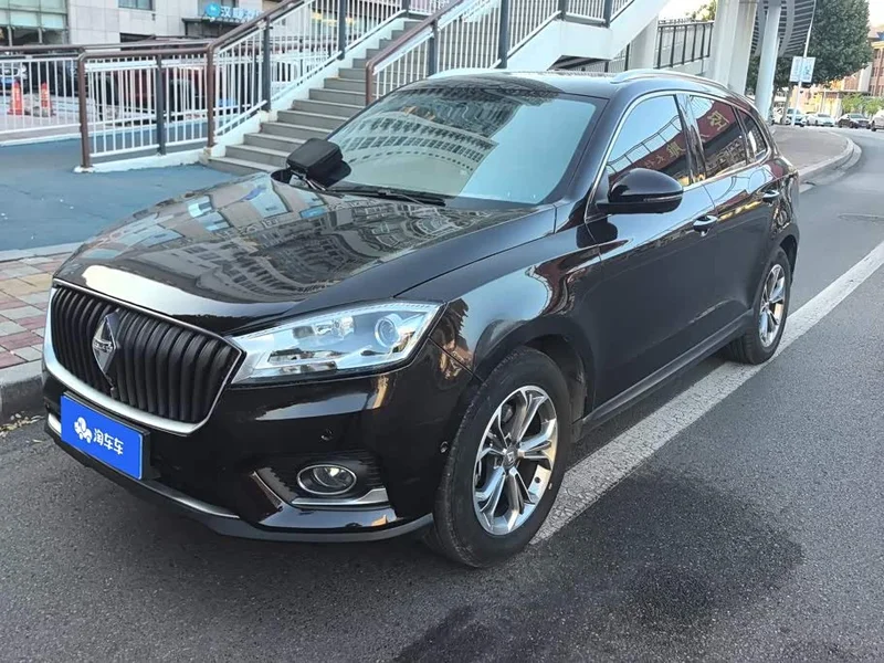 Borgward BX7 — фото 1